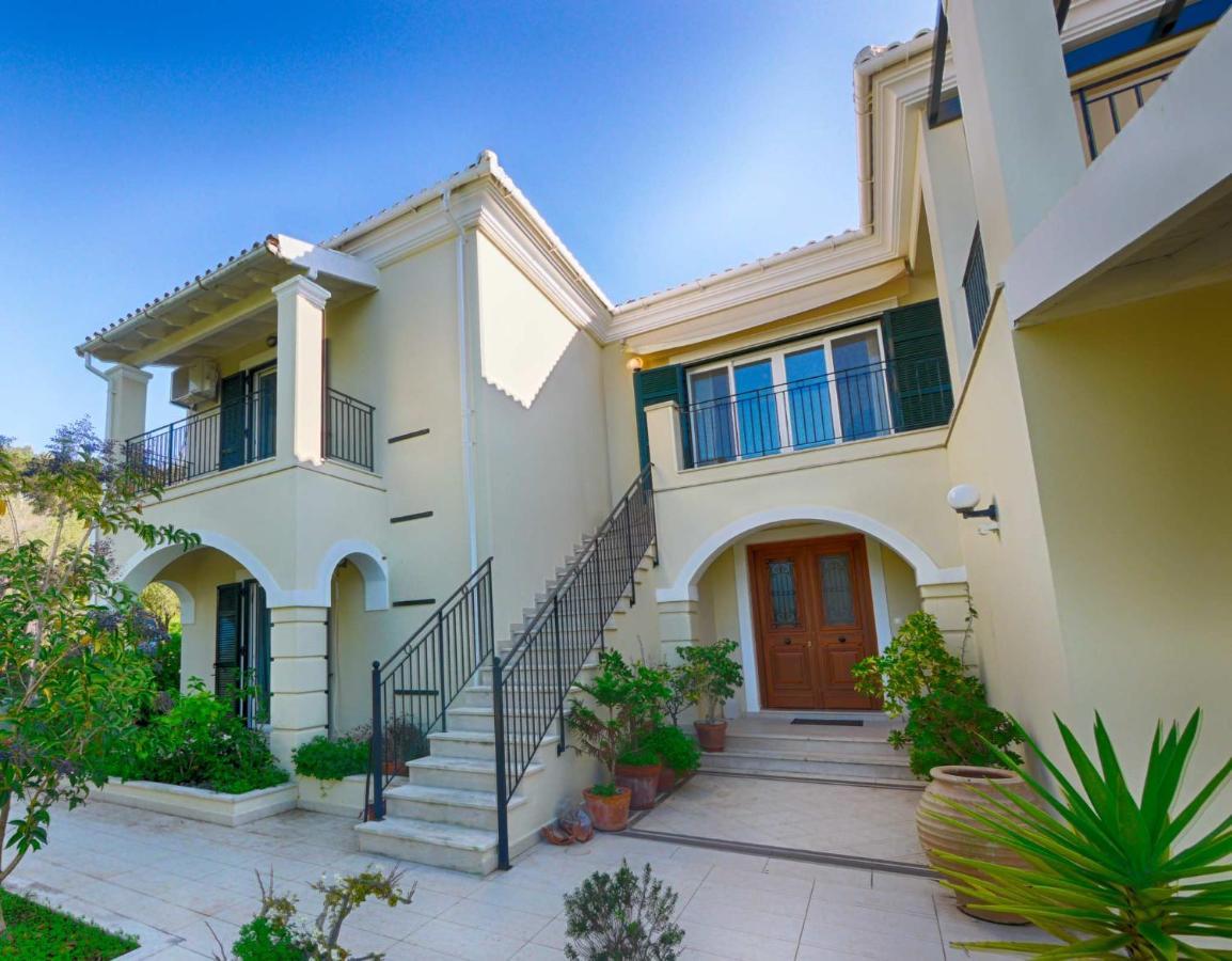 - 3 Minutes From The With Heated Eco-pool And Sunset View *