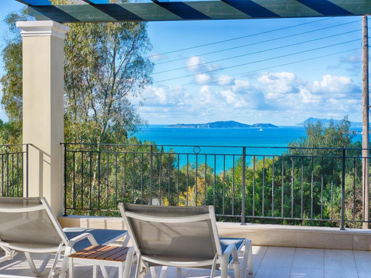 - 3 Minutes From The With Heated Eco-pool And Sunset View Villa *