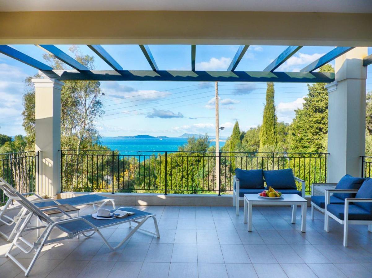 - 3 Minutes From The With Heated Eco-pool And Sunset View Villa *