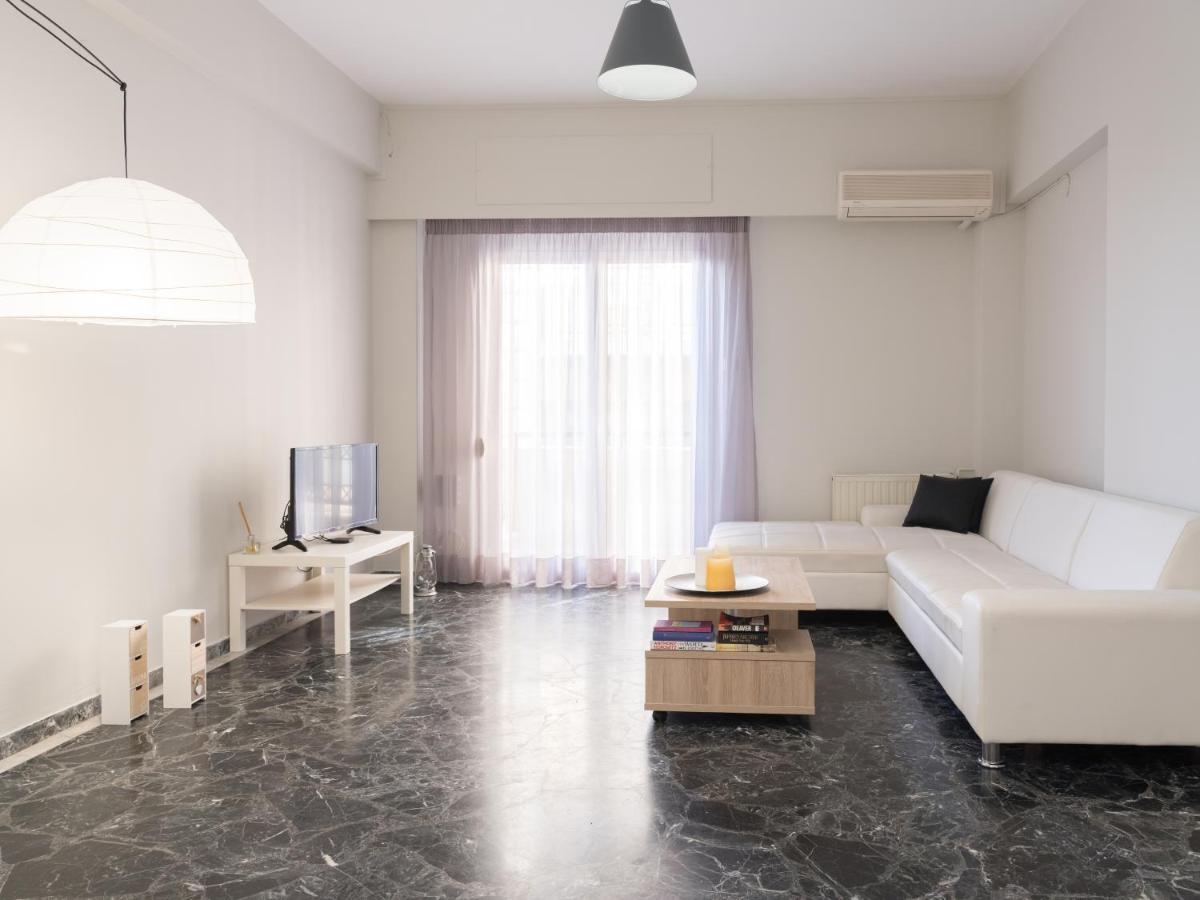 Apartment Center In Great Location *