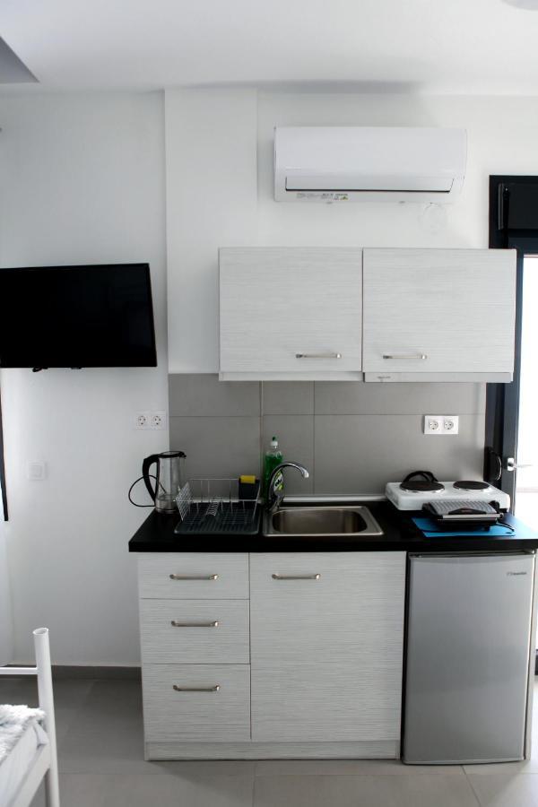 Apartment Bebas Nea Karvali