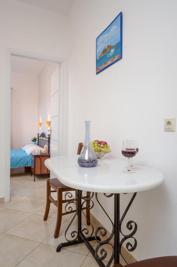 Gaitani Plaka Naxos Aparthotel *