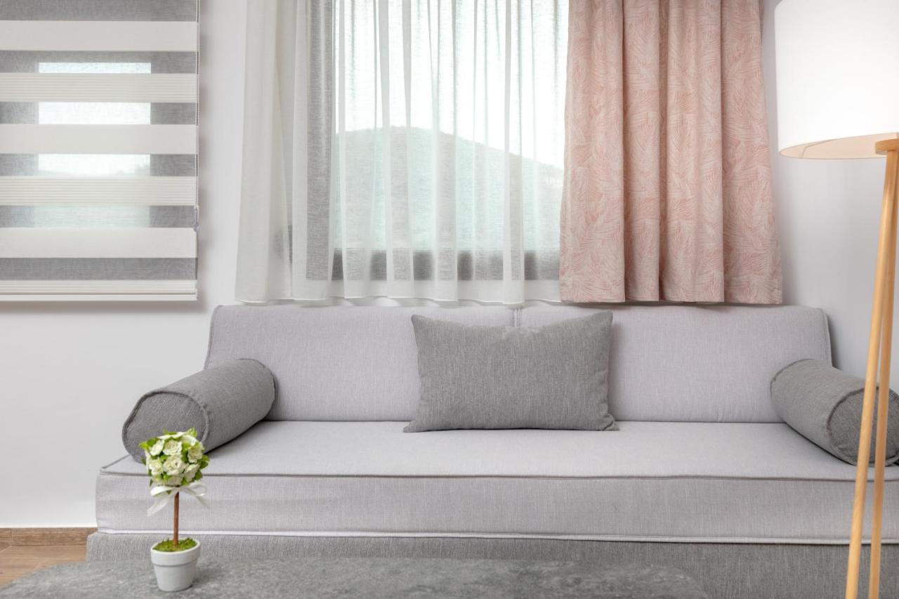Dikap Luxury Aparts Apartment
