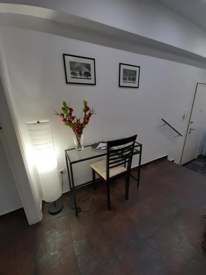 Glyfada Vacation Apt * Athens
