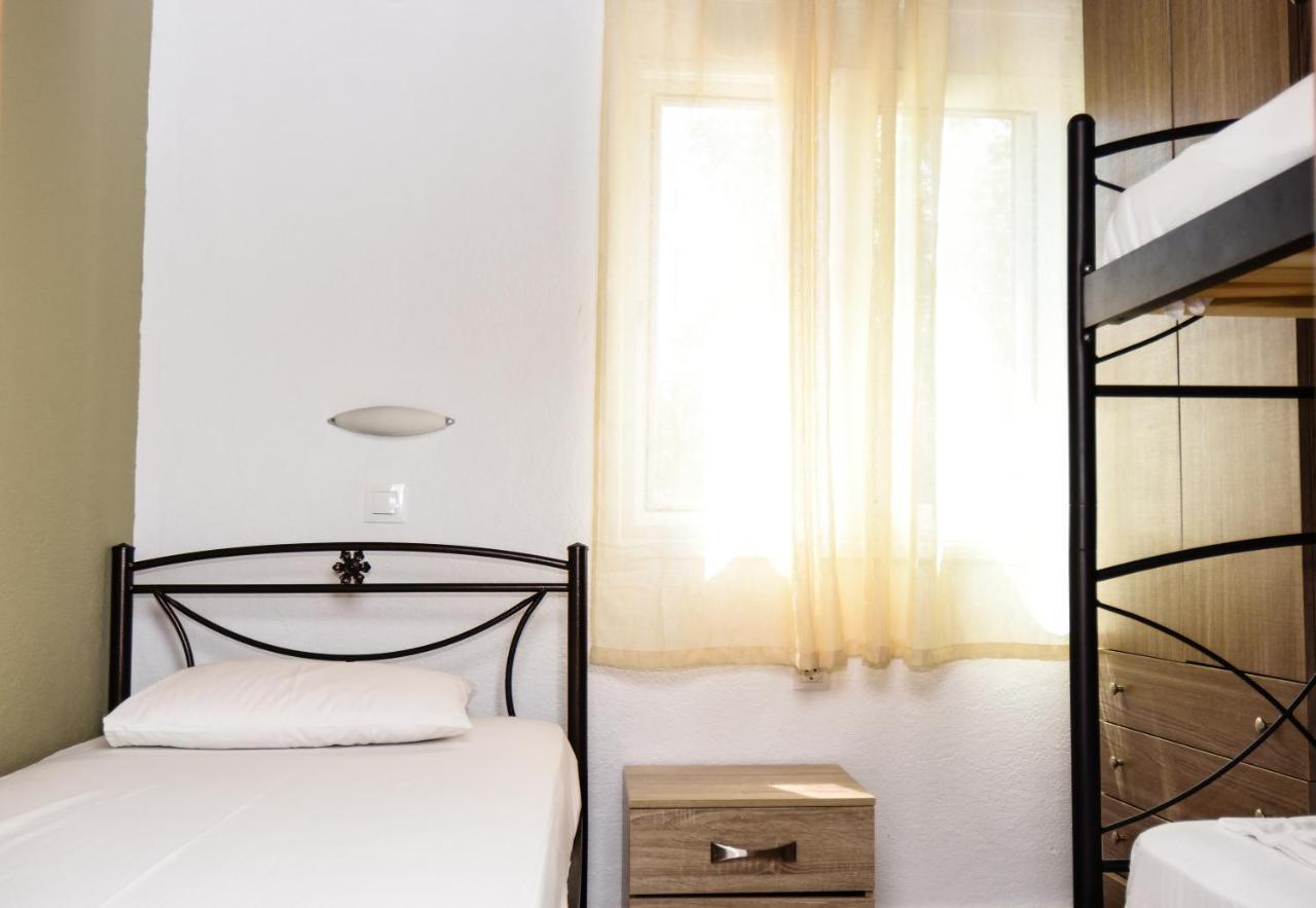 Anna Pousi & Apartment *