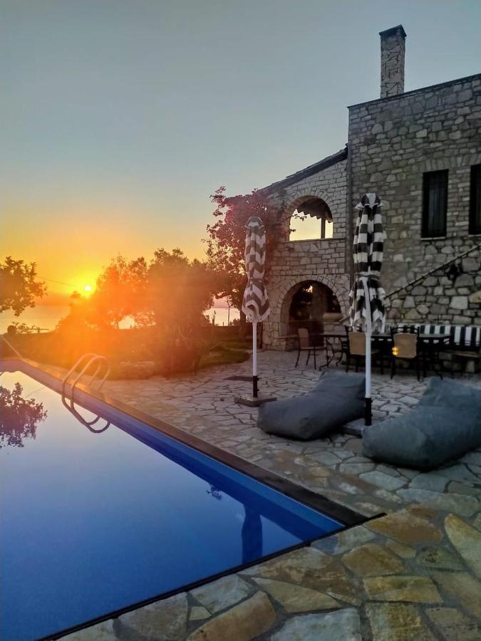 Majestic Chateau - Spectacular Seascapes & Pool Kalamata