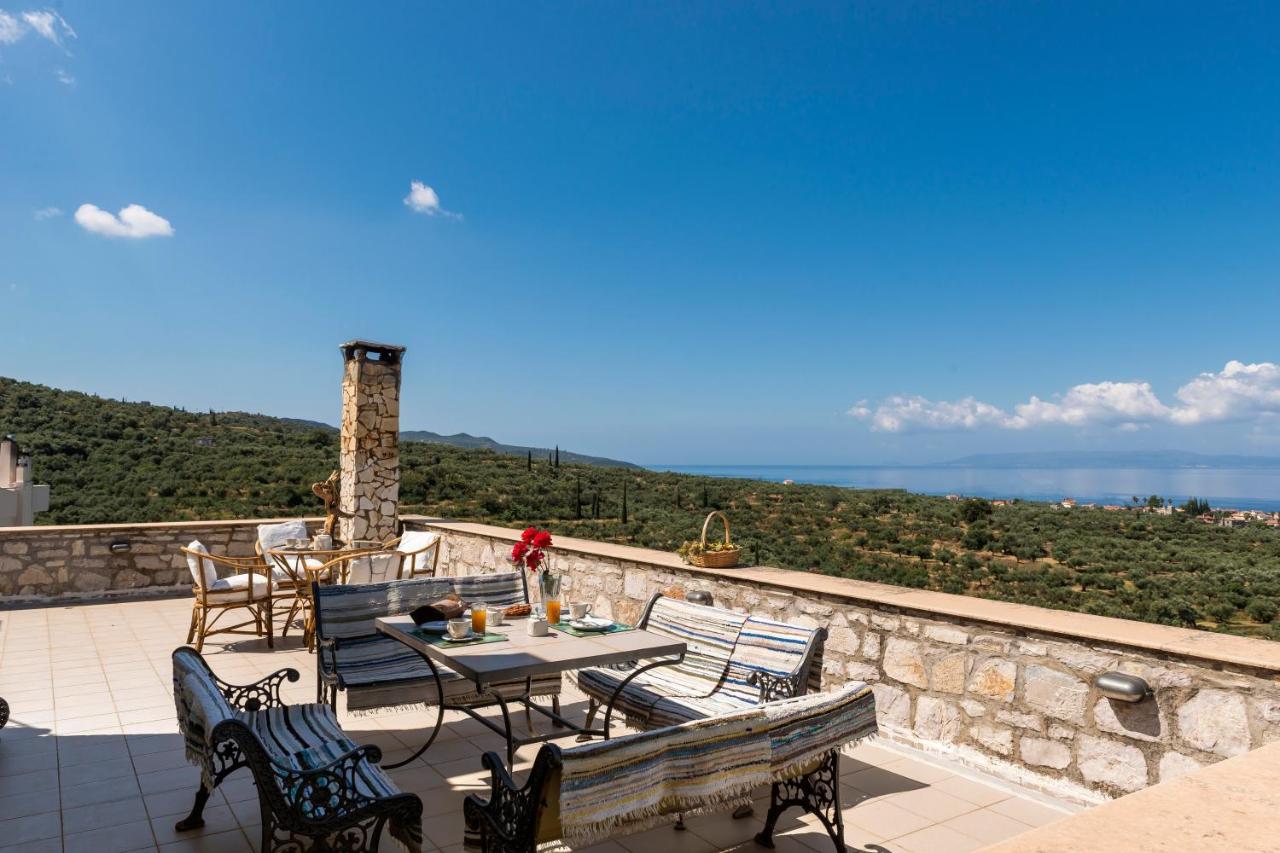 Majestic Chateau - Spectacular Seascapes & Pool Villa