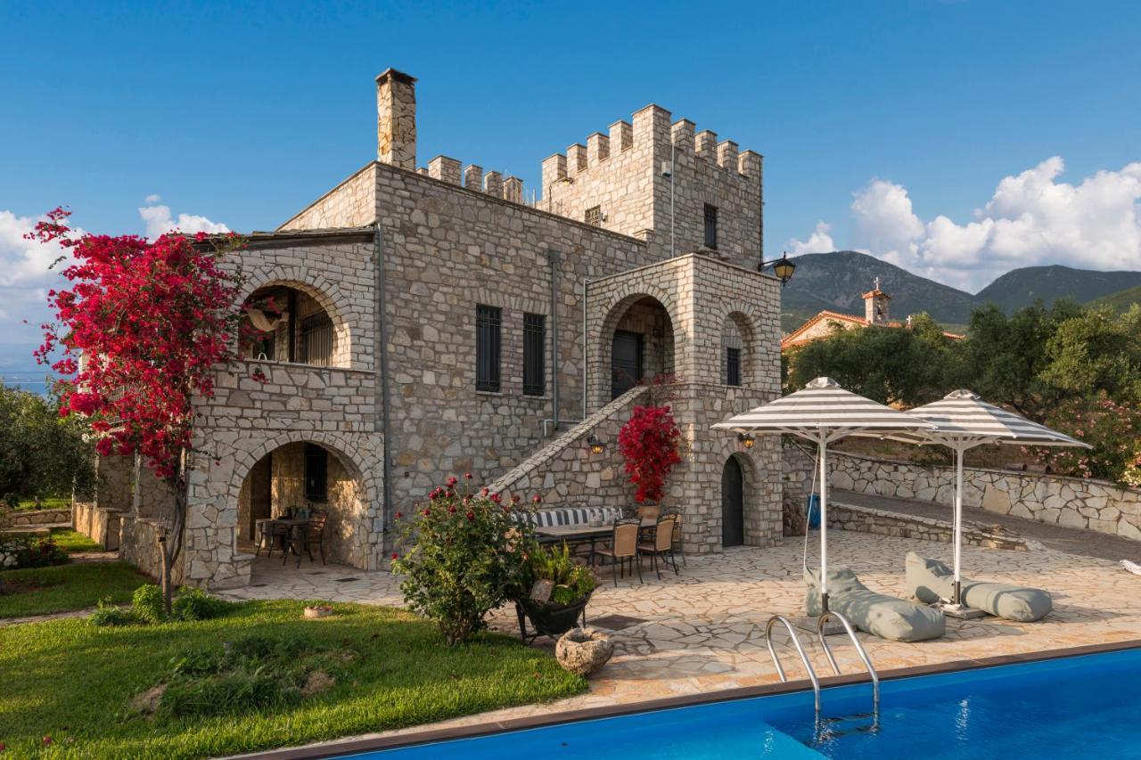 Majestic Chateau - Spectacular Seascapes & Pool *
