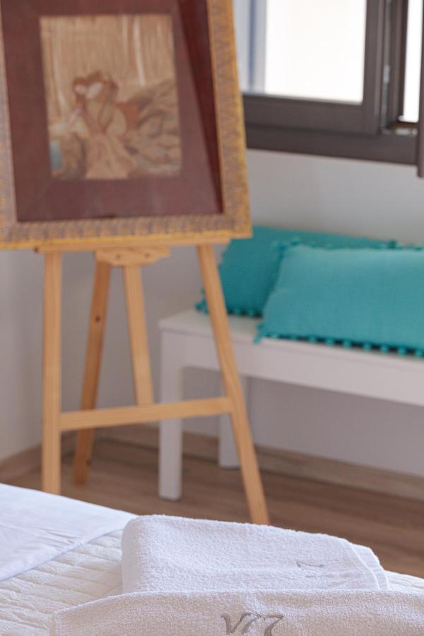 V77 Seafront Apartment *