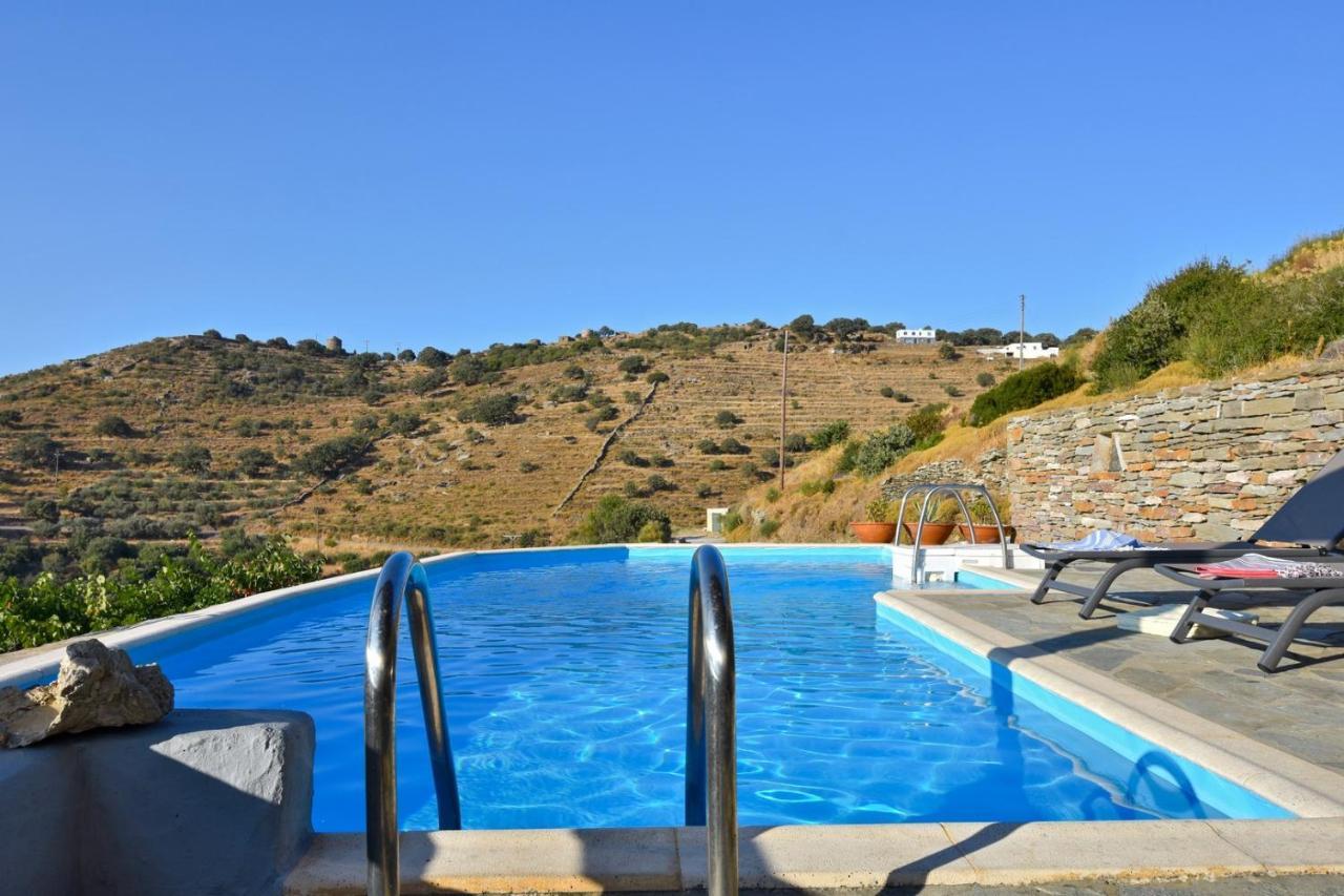 Family House With A Swimming Pool 5 Minutes From Ioulida Ioulis
