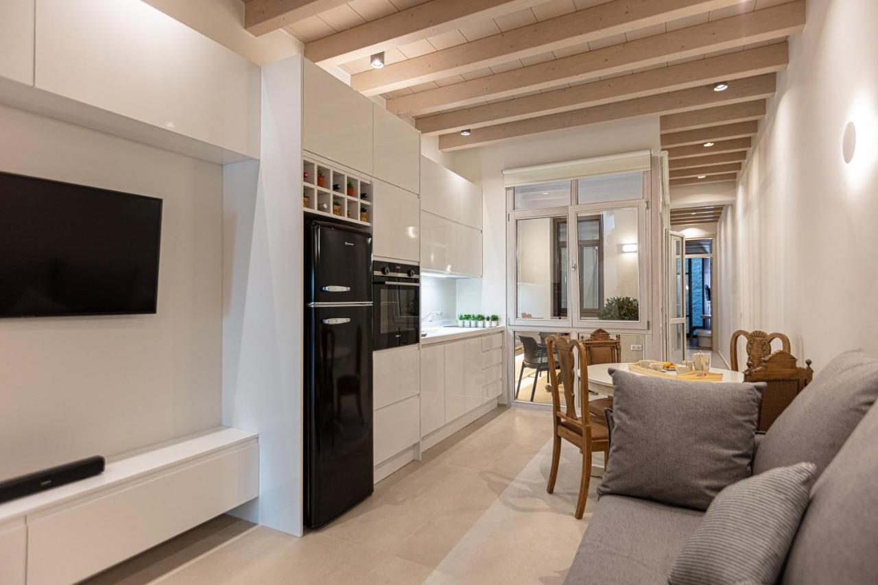 Apartment V77 Seafront Rethymno (Crete)