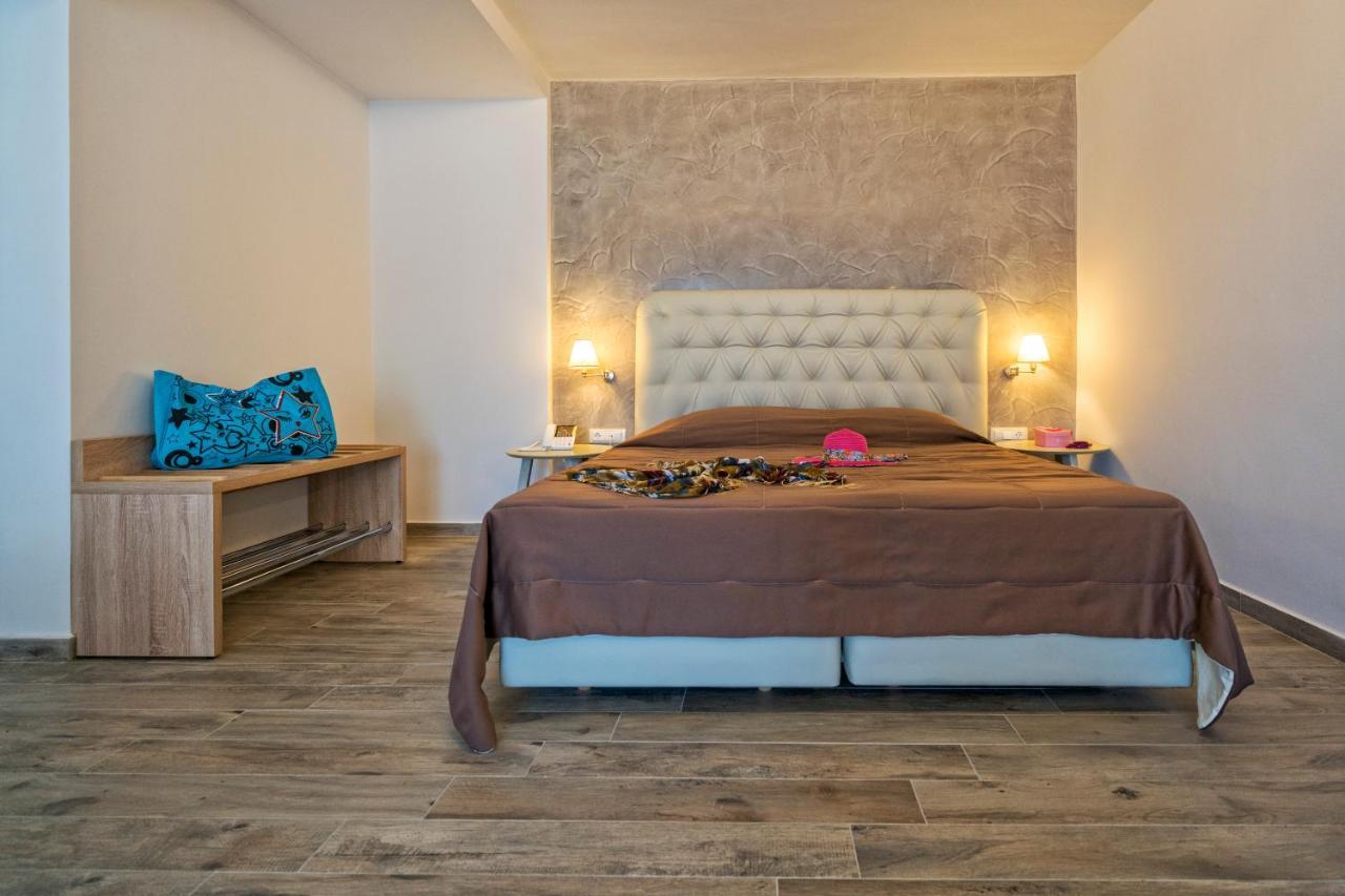 Lagomandra Beach Hotel Hotel