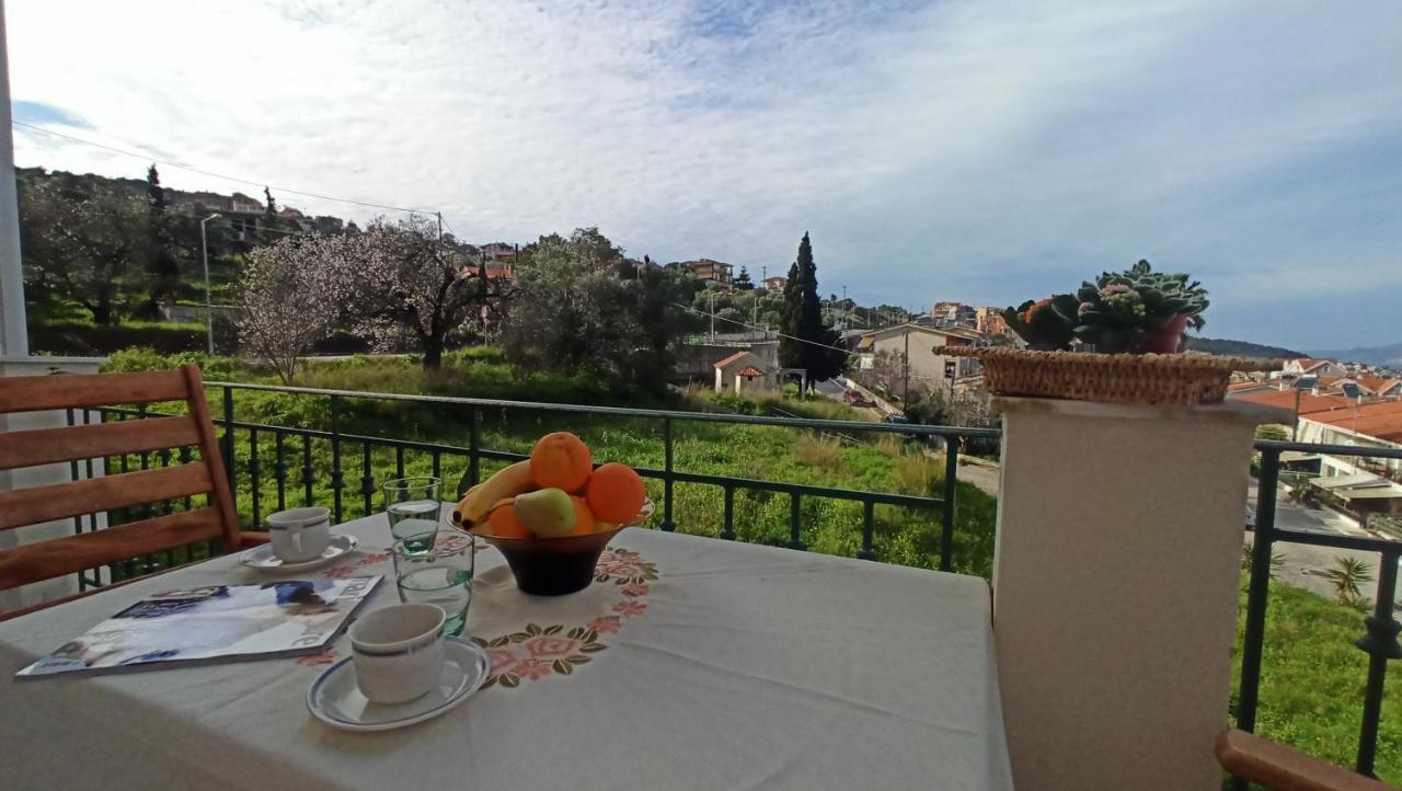 Alkithea, Cozy With Amazing Sea View Apartment