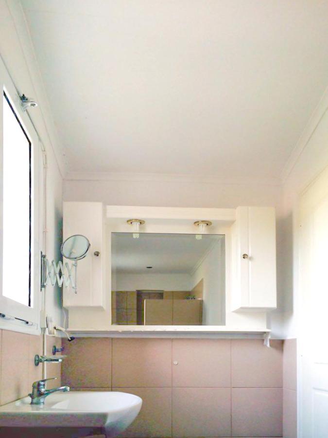 3 Bedrooms With Sea View Enclosed Garden And Wifi At 5 Km Away From The Beach Apartment
