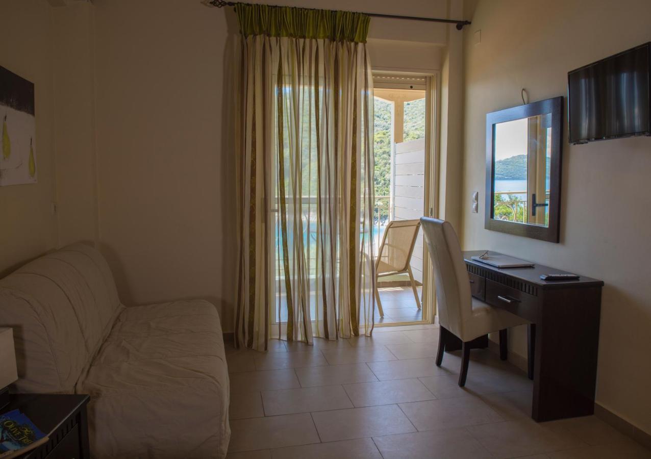 Rouda Village * Mikros Gialos