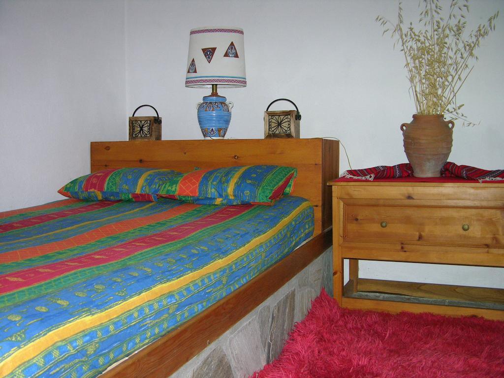 Kyra's Paradise Apartment
