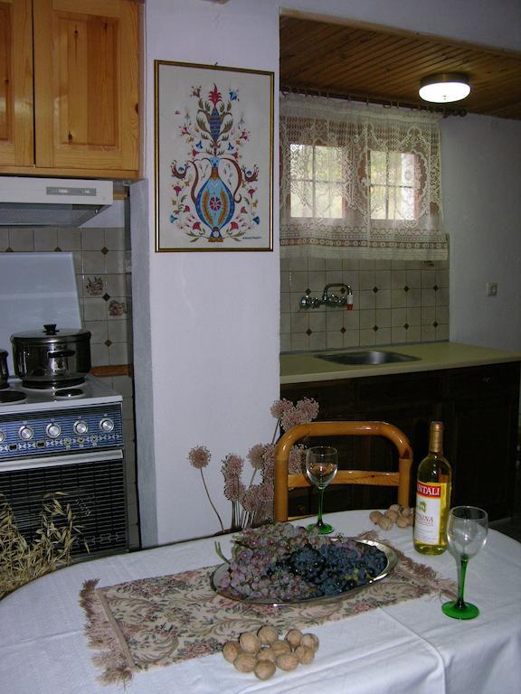 Kyra's Paradise Apartment *