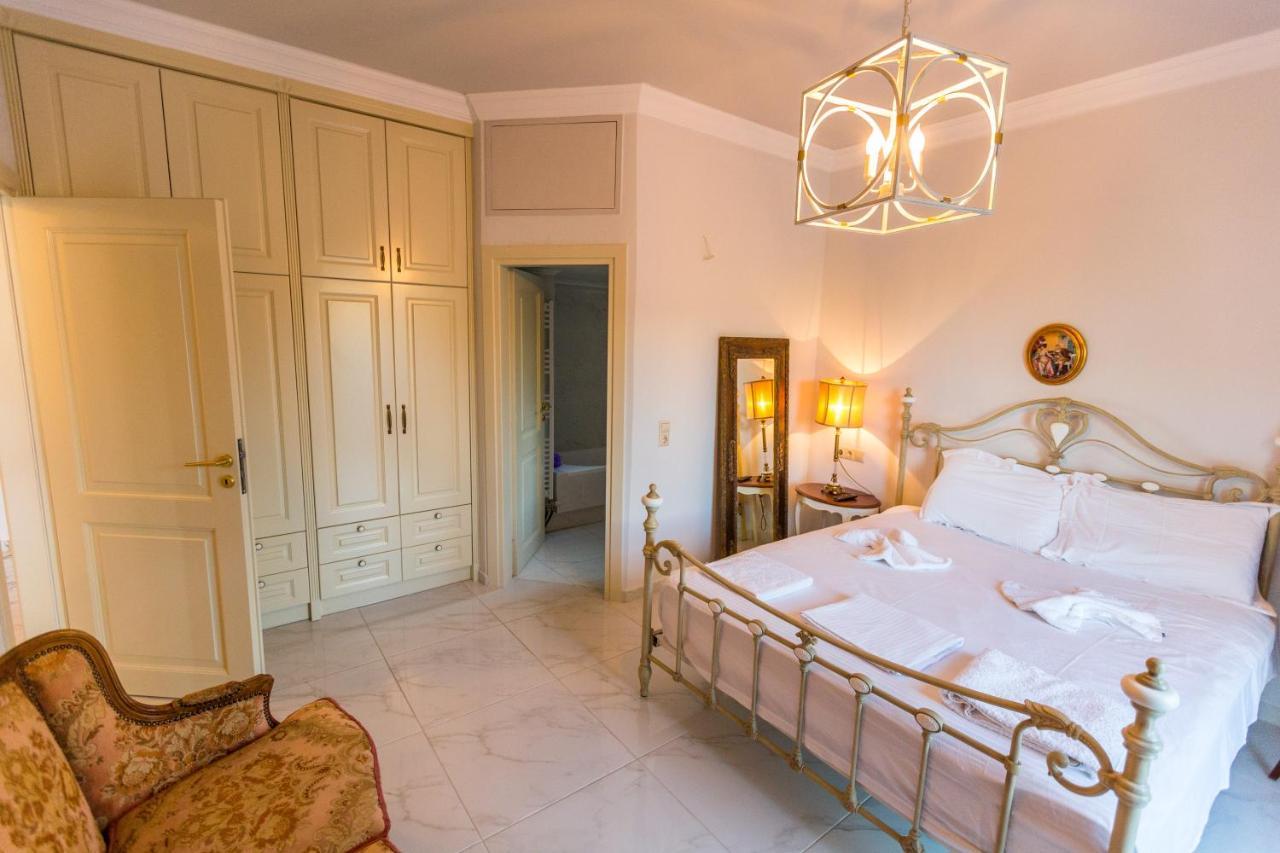 Zaga Beach- Seascape Luxury Costiana