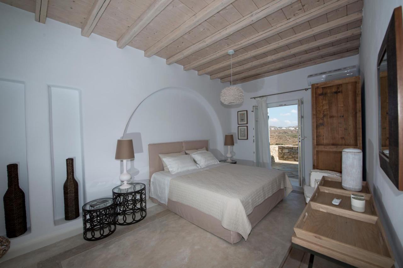 Villa Azurite With Heated Pool By Diles