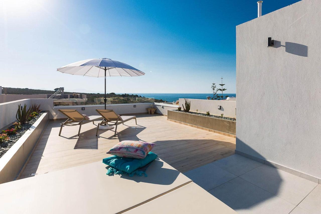 Amelia I Free 9 Seater Mini & Pool Villa