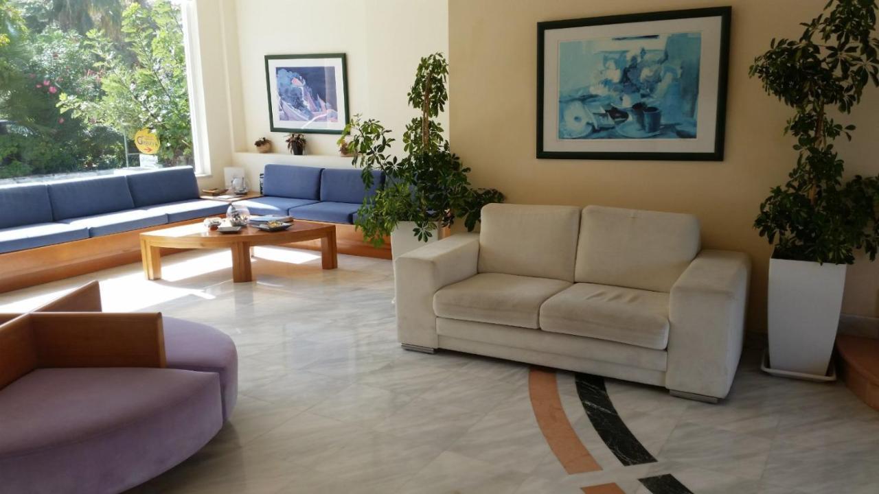 Melina Platanias (Crete)