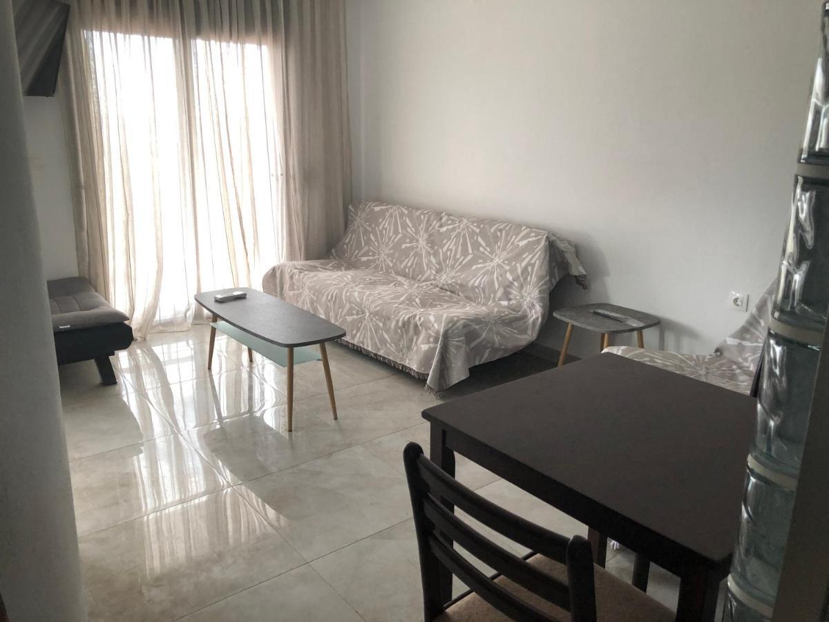 Theano Apartment *