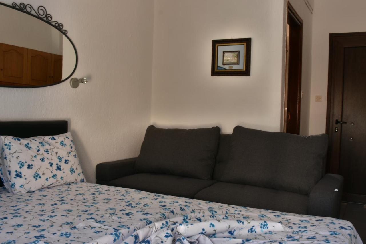 Theano Apartment