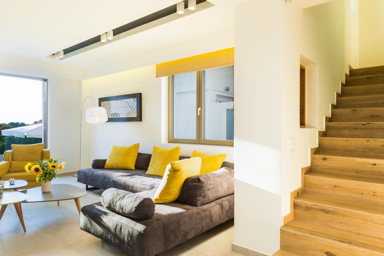 Villa Amelia I Free 9 Seater Mini & Pool