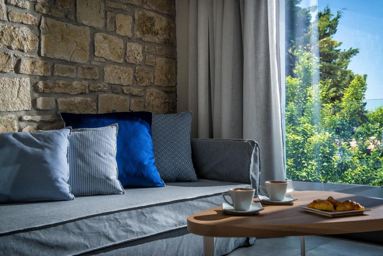 Mary & Mary Royal Aparthotel 3*