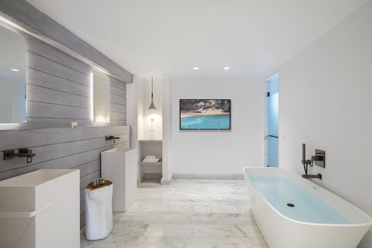 Mykonos Riviera & Spa, A Member Of Small Luxury Of The World Tourlos