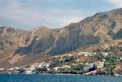 Village Hotel 3*