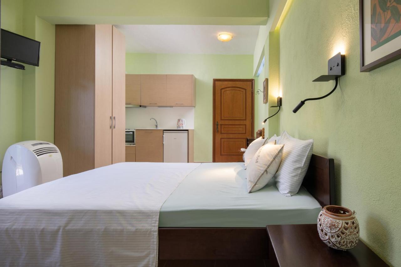 Guest house Niriides