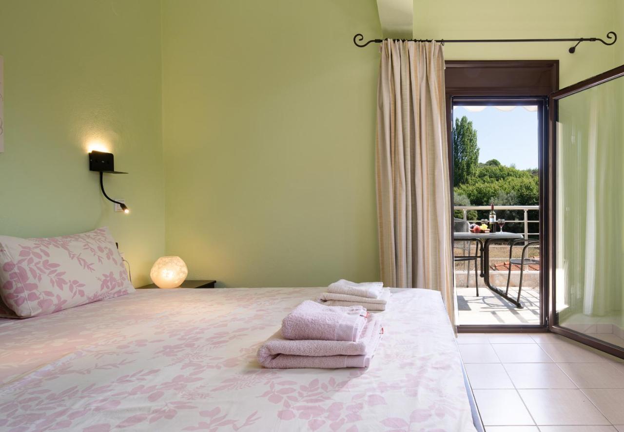 Guest house Niriides *