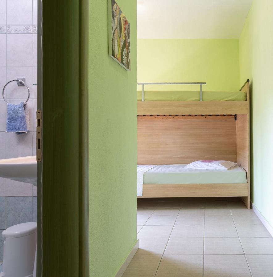 Guest house Niriides