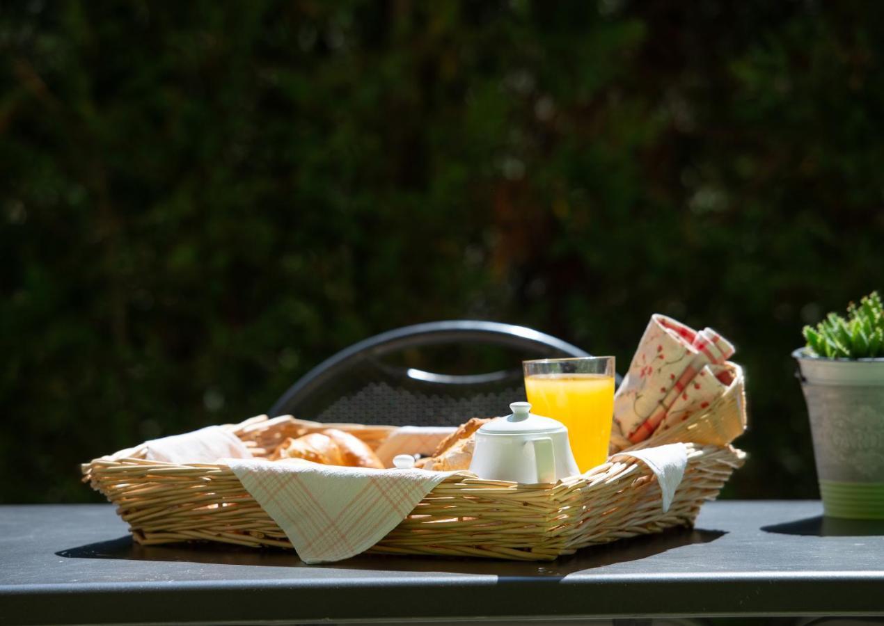 Niriides Guest house