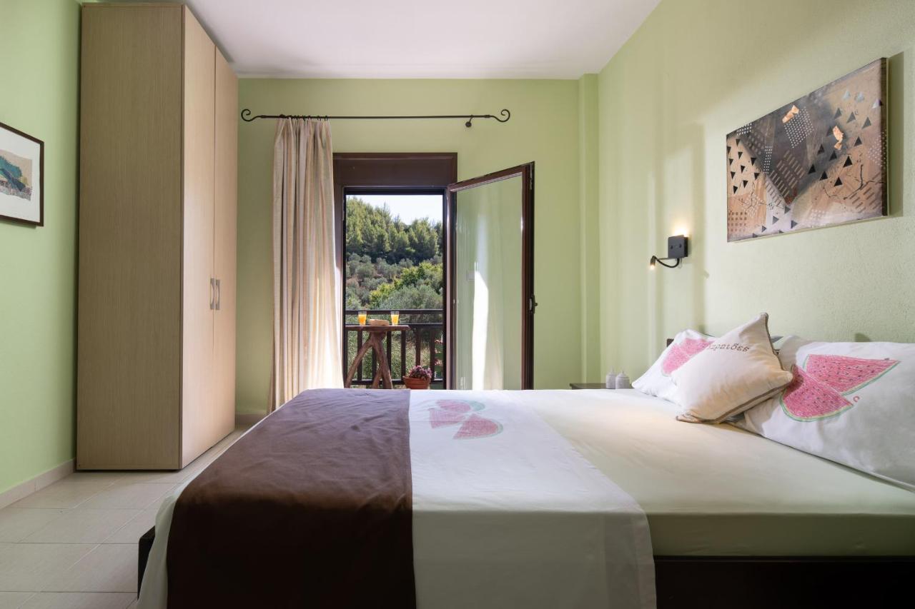 Niriides Guest house