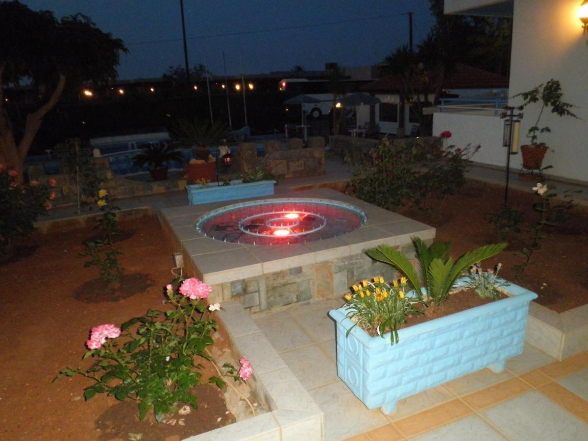 Villa Anna Aparthotel 3*
