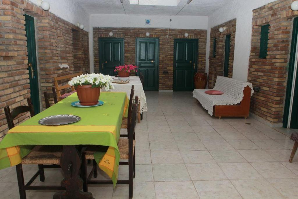 Damaskis Apartment