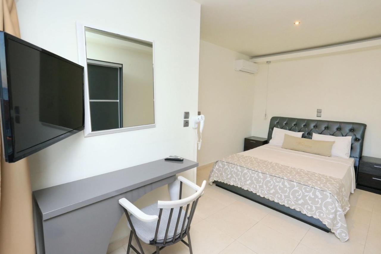 Philoxenia & Hotel