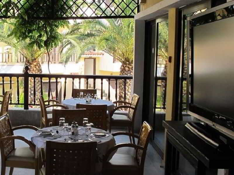 Aparthotel Ioli Village 3*