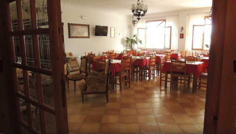 Armonia Hotel Kamari (Santorini)