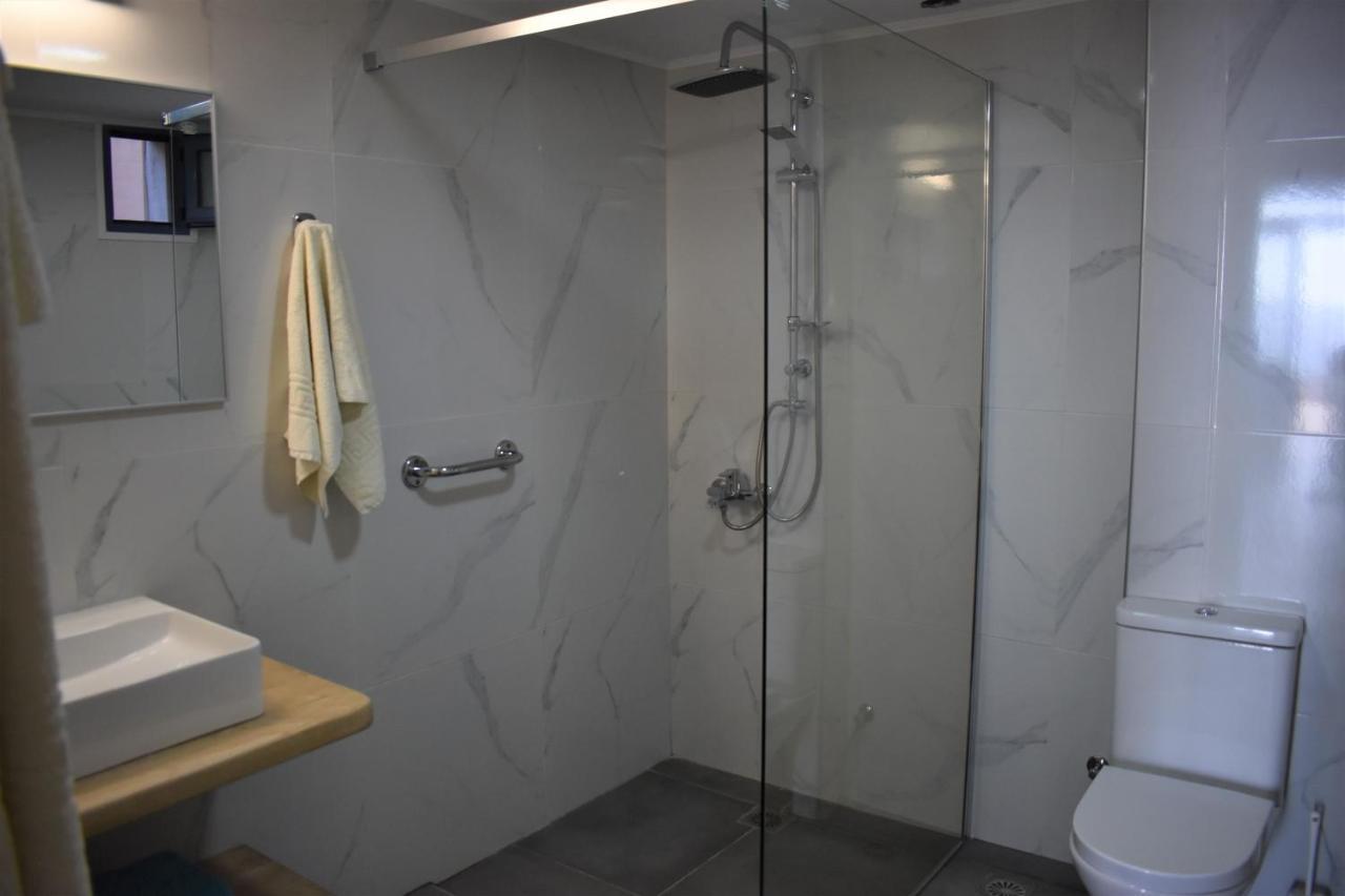 Pyxida Apartment