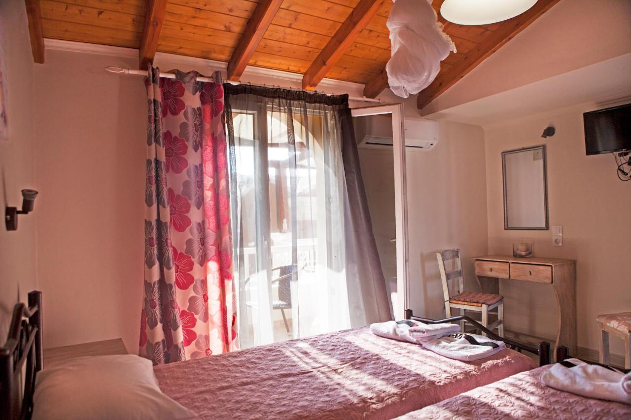 Athina And Apartment Agios Georgios Pagon
