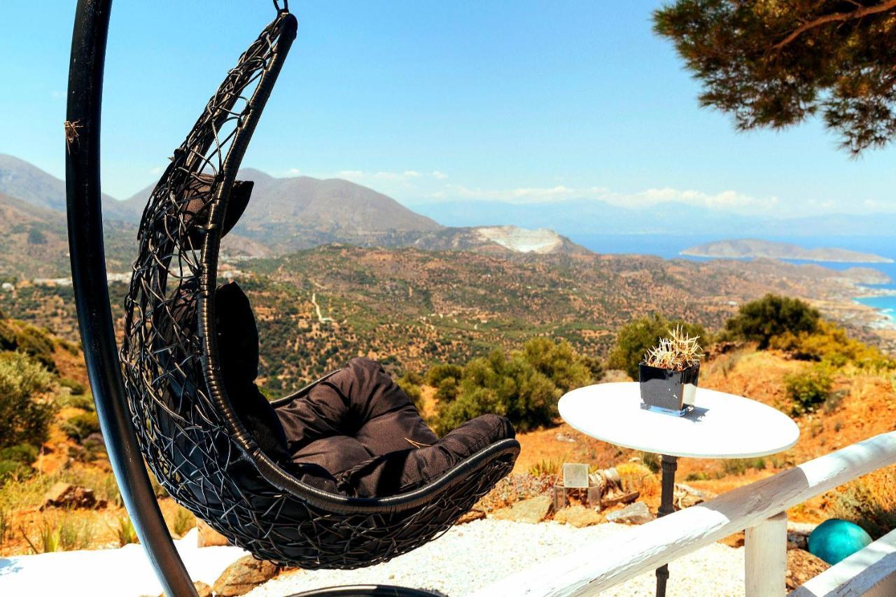 Epavlis Country house