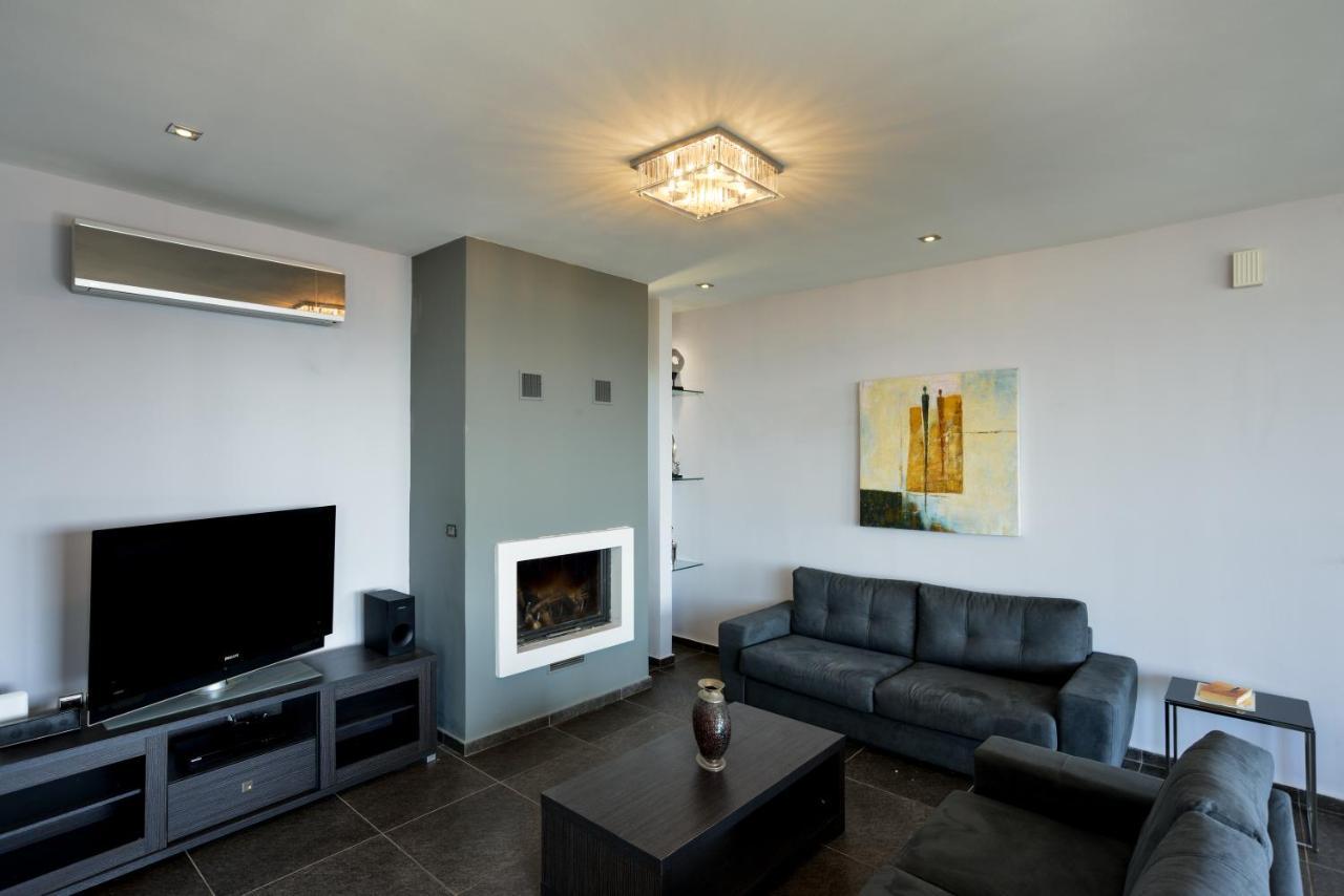 Adorno Luxury Villa