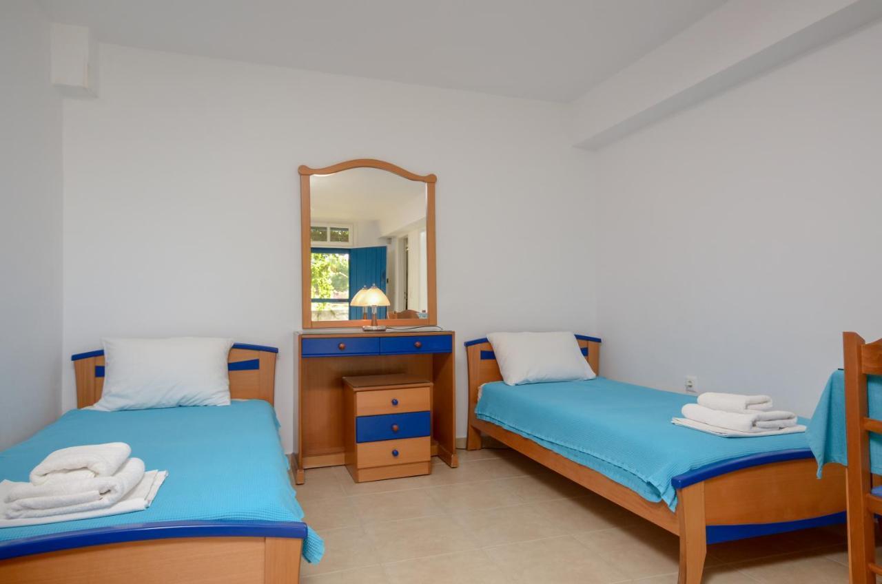 Apartment Crystal Naxos 2 At *