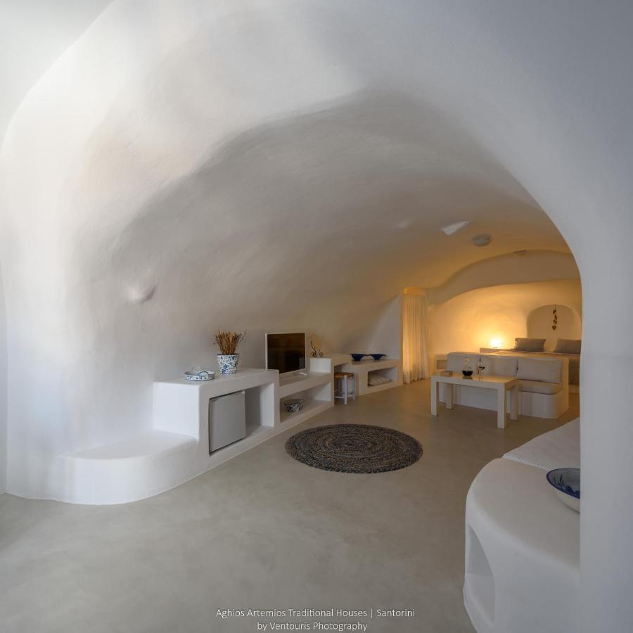 Aghios Artemios Traditional Imerovigli (Santorini)