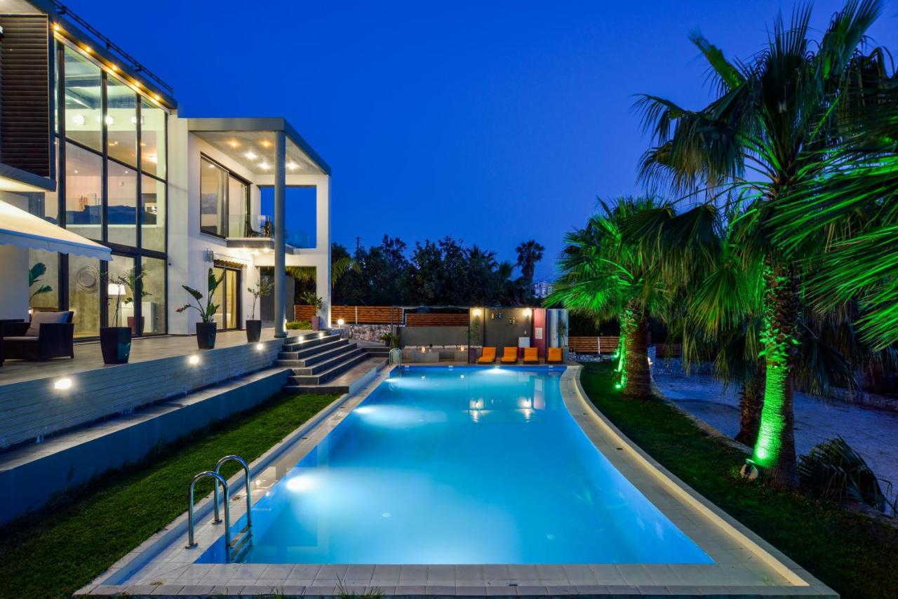 Adorno Luxury *