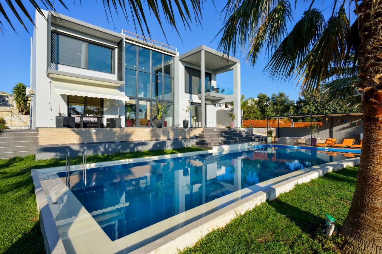 Adorno Luxury *