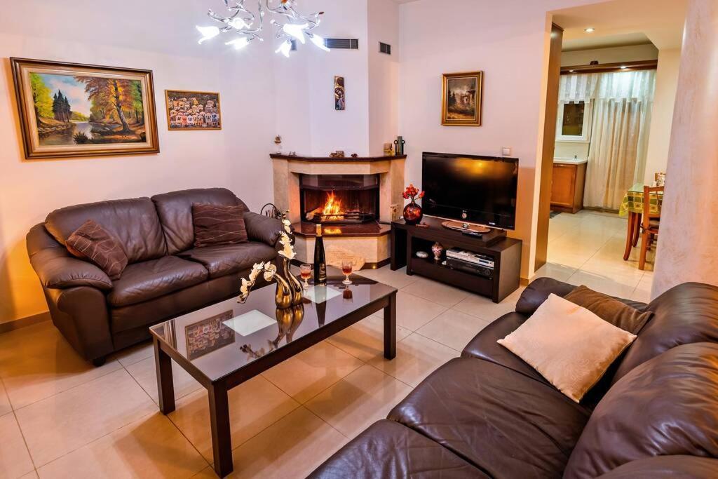 Villa Art Antique Deluxe